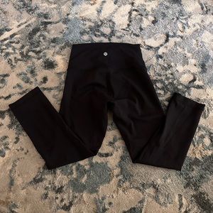 Cropped lululemon leggings size 4